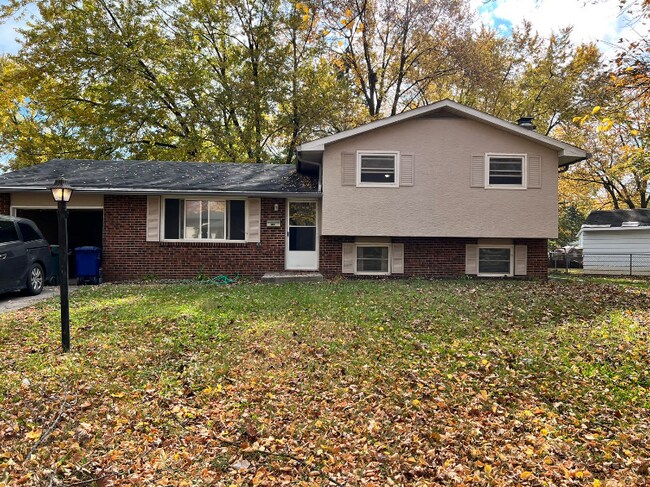 6132 Oakfield Dr E in Columbus, OH - Building Photo - Building Photo