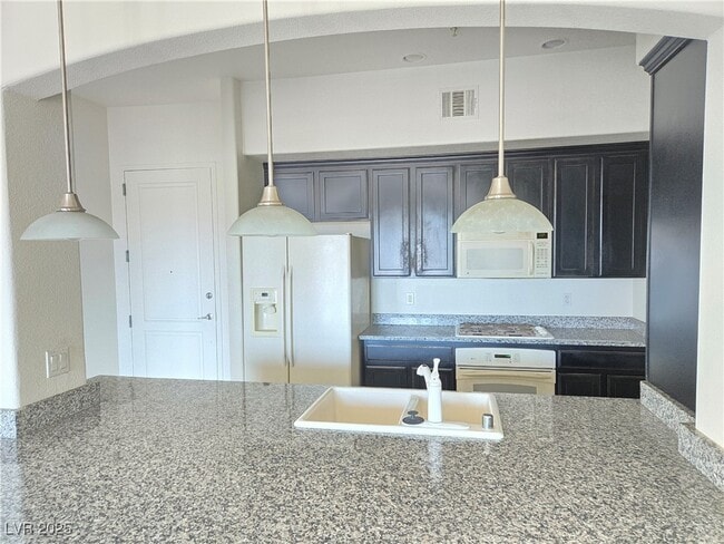 62 E Serene Ave in Las Vegas, NV - Building Photo - Building Photo