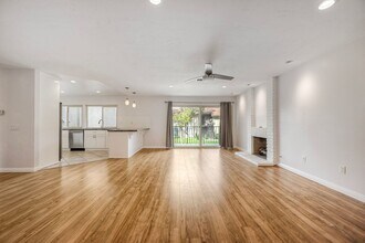 17465 Plaza Otonal in San Diego, CA - Building Photo - Building Photo
