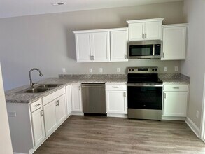169 Loren Rd in Hubert, NC - Building Photo - Building Photo