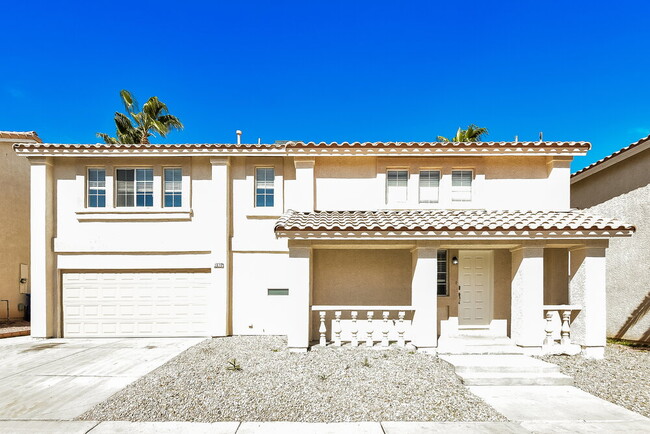 property at 2870 Aliso Dr