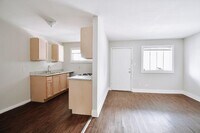 7828 Sarita St photo'