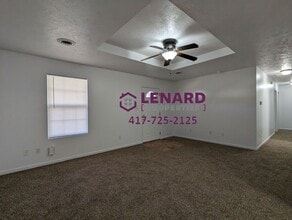 406 E Division St in Bolivar, MO - Building Photo - Building Photo