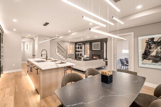 71 Greenough St, Unit 2 in Brookline, MA - Building Photo - Building Photo