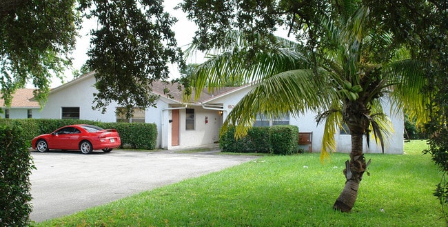6060 SW 25th St in Miramar, FL - Building Photo - Building Photo