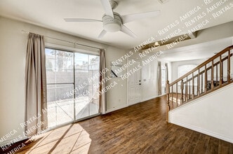 8144 Autumn Star Ave in Las Vegas, NV - Foto de edificio - Building Photo
