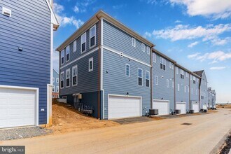 12 Old Barn Wy in Carlisle, PA - Building Photo - Building Photo
