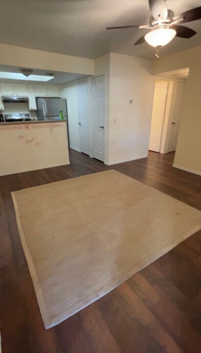 1720 E Thunderbird Rd, Unit 2028 in Phoenix, AZ - Foto de edificio