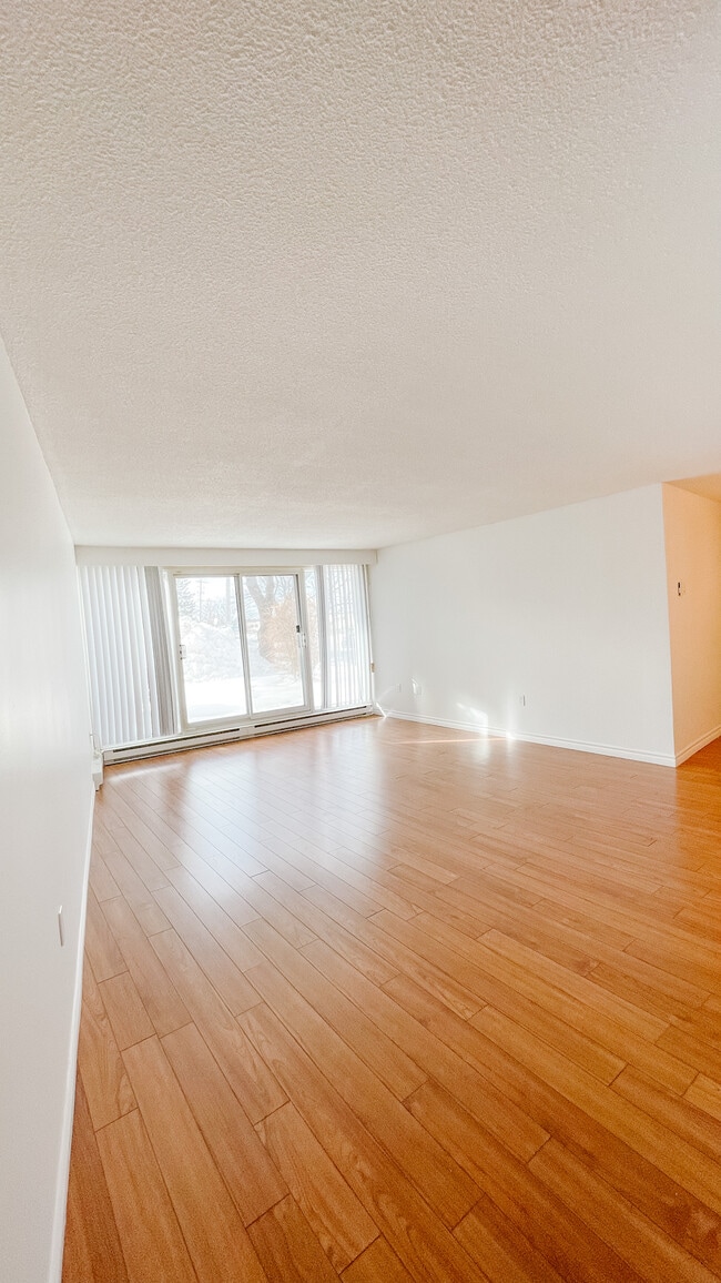 property at 5524 Heatherwood Crt
