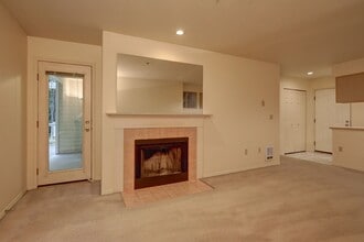 2740 118th Ave SE in Bellevue, WA - Building Photo - Building Photo