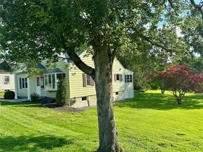 98 S Main St in Florida, NY - Building Photo - Building Photo