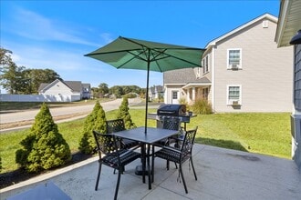 4 Woods Ln in Old Orchard Beach, ME - Building Photo - Building Photo