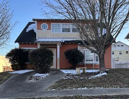 109 E North St in Leesville, LA - Building Photo