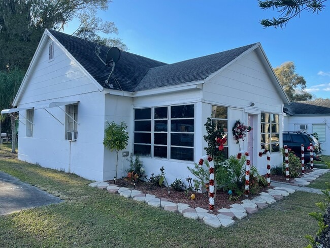property at 328 Bellair Rd