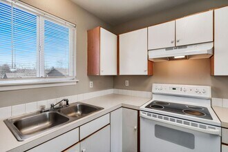 Updated 5 Bed 2 Bath House Near Old Town! in Fort Collins, CO - Building Photo - Building Photo