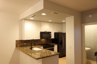 80 Live Oak Cir in Jupiter, FL - Foto de edificio - Building Photo