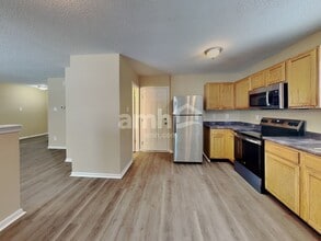 1854 Wandflower Cir in Indianapolis, IN - Foto de edificio - Building Photo