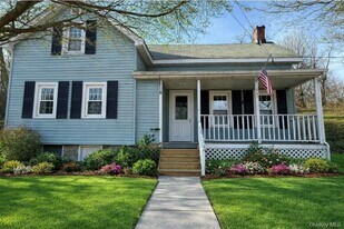 647 County Route 78 in Middletown, NY - Building Photo