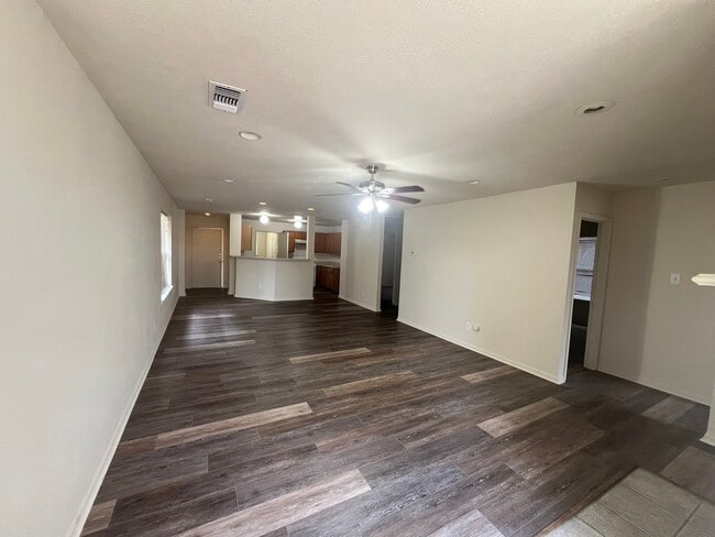 19530 Sandy Woods Dr