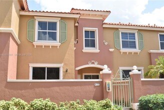 611 SW 107th Ave, Unit 1702 in Pembroke Pines, FL - Building Photo - Building Photo