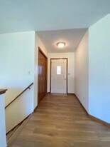 122 Redspire Blvd in Goshen, IN - Building Photo