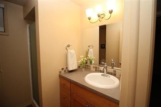 906 Summit Dr in Cheney, WA - Building Photo - Building Photo