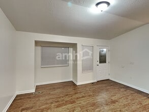 1074 E 3250 N in Layton, UT - Building Photo - Building Photo