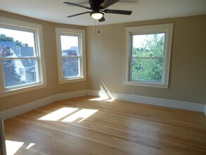 677 Belmont St in Manchester, NH - Building Photo - Building Photo