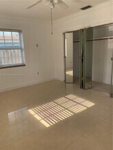 1130 SW 73rd Ave in Miami, FL - Building Photo - Building Photo