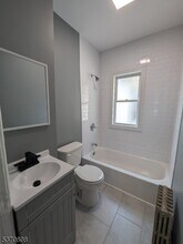 300 S 19th St in Newark, NJ - Building Photo - Building Photo