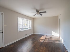 9877 Redcliff Rd in Birmingham, AL - Building Photo - Building Photo