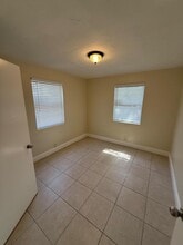 916 4th St in West Palm Beach, FL - Building Photo - Building Photo