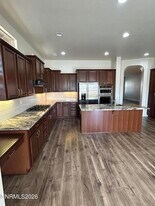 8820 Scott Valley Ct in Reno, NV - Building Photo