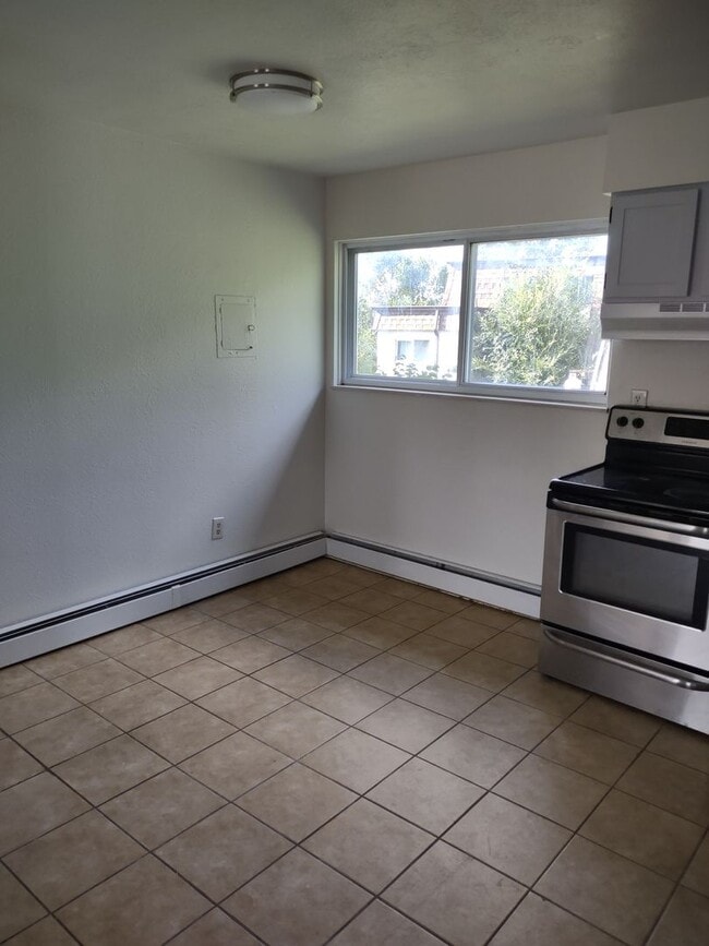 1450 Nokomis Dr in Colorado Springs, CO - Building Photo - Building Photo