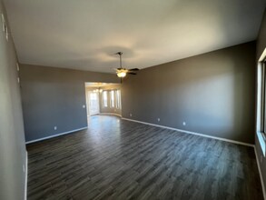 13829 October Sky Ct in Horizon City, TX - Foto de edificio - Building Photo