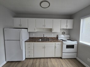 Parklane Apartments in Rochester, NY - Foto de edificio - Building Photo