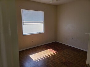 1307 54th Ave E in Bradenton, FL - Foto de edificio - Building Photo