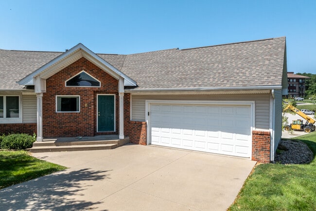 Woodridge Estates