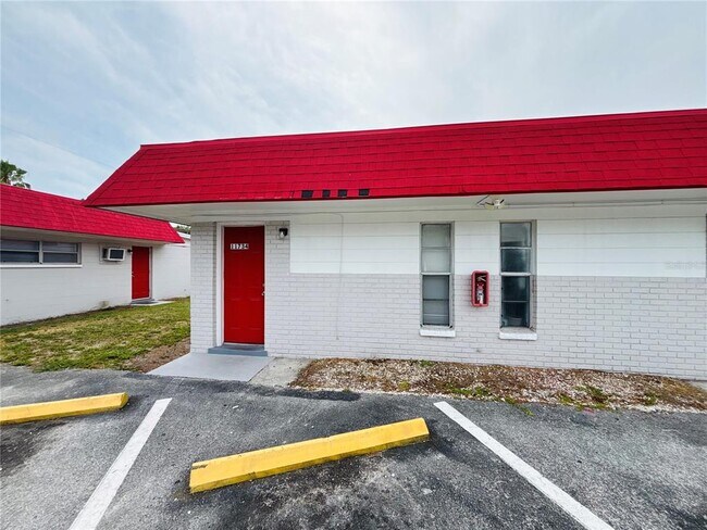 11734 N 14th St in Tampa, FL - Building Photo - Building Photo