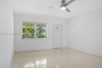 2700 Pierce St in Hollywood, FL - Building Photo - Building Photo