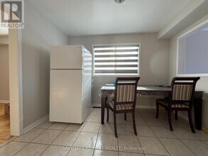 48 Zia Dodda Crescent in Brampton, ON - Building Photo - Building Photo