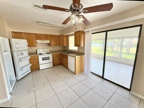 810 Royal Palm Dr in Kissimmee, FL - Building Photo - Building Photo