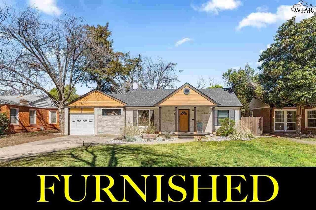 2402 Ellingham in Wichita Falls, TX - Building Photo