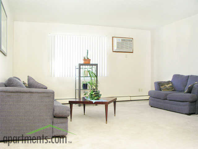 Forest Mall Apartments in Fond du Lac, WI - Building Photo - Interior Photo