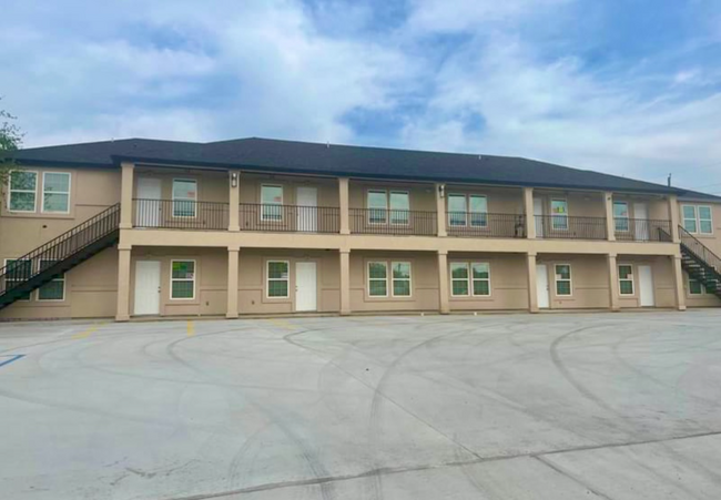 property at 2802 Pecan St