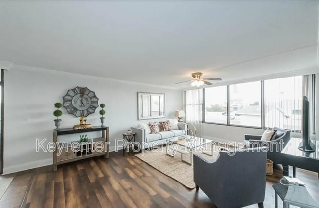 410 W 7th St in Tulsa, OK - Building Photo - Building Photo