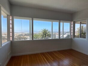 2186 W California St in San Diego, CA - Building Photo - Building Photo