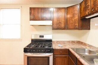 3734 W Wabansia Ave, Unit 2 in Chicago, IL - Foto de edificio - Building Photo