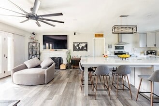 1262 Via Pavion in Santa Maria, CA - Building Photo - Building Photo