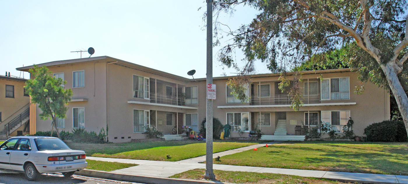 5712 Clemson St in Los Angeles, CA - Building Photo